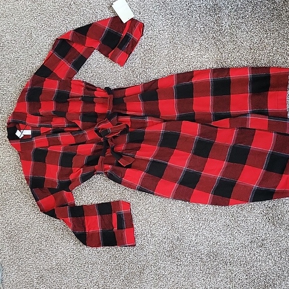 NWT Stars Above Flannel Robe Womens Size XS/S Belted Pockets Long-Sleeve Plaid - Picture 3 of 5